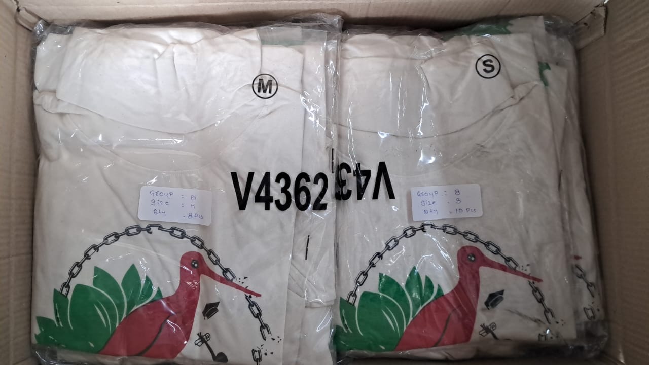 The T-shirts designed and produced for the project, before they were handed out to the college students who became their users (photo: Sanne van den Dungen).